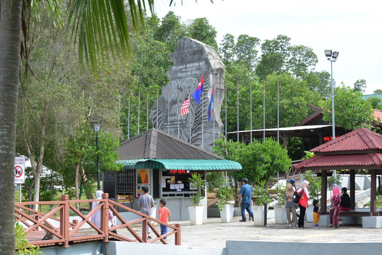 Pulai Spring Resort Kampung Kangkar Pulai Exterior photo